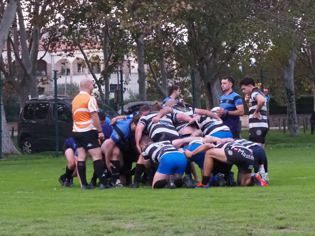 Triangular amistós masculí RCAE-Panteres Grogues 26-0; RCAE-Rinyoles 7-24